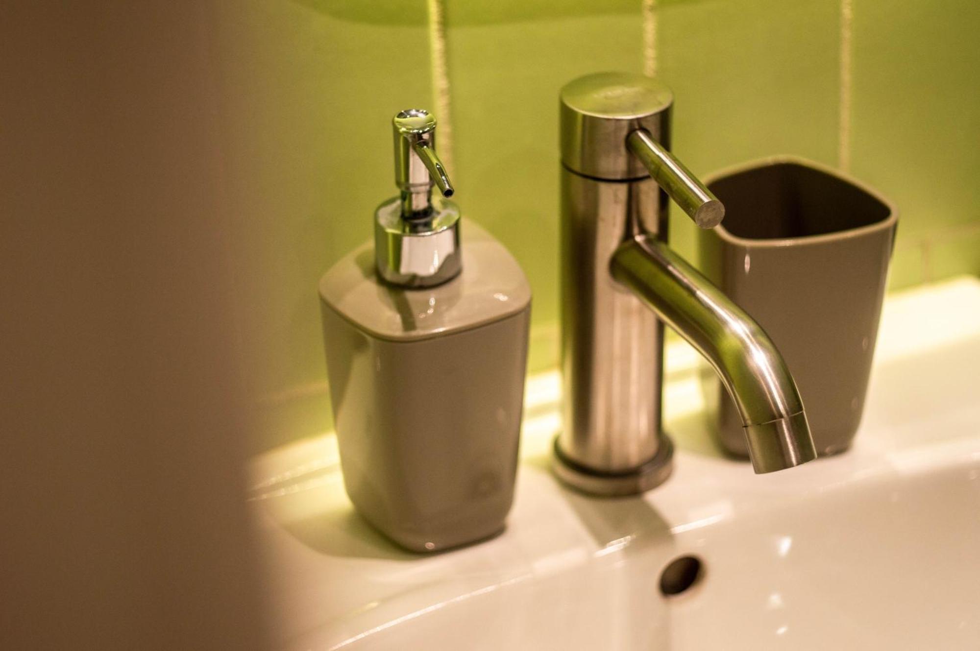 Kyiv Mars Apartments Екстер'єр фото